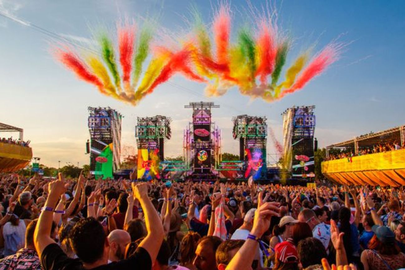 Love The '90s, un festival que se convirtió en un fenómeno en Europa, desembarca en Córdoba. 