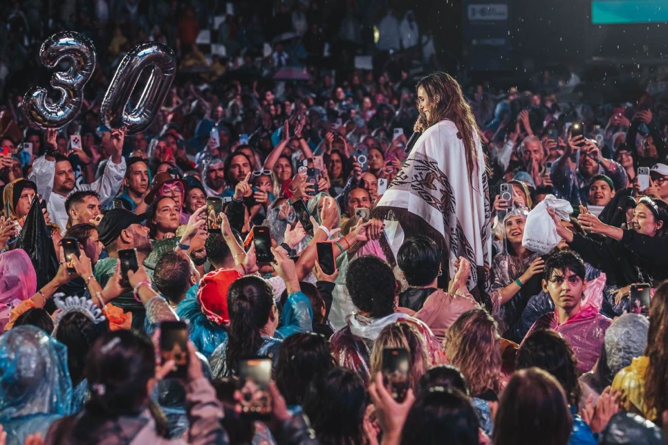 Soledad, durante la celebración de sus 30 años de trayectoria en Cosquín. (Dale Play)