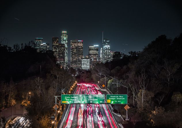 Los Angeles 2028 y un ambicioso plan para limitar el uso de automóviles. Dudas sobre si lo podrán aplicar.