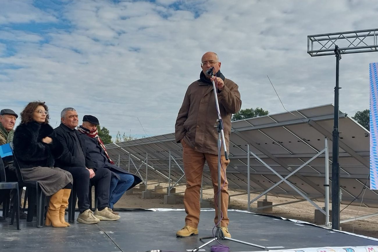 PRESENTACIÓN: Guillermo Gerster, director del Inta MarcOs Juárez, durante la presentación del parque solar en la ciudad del sudeste de la provincia.