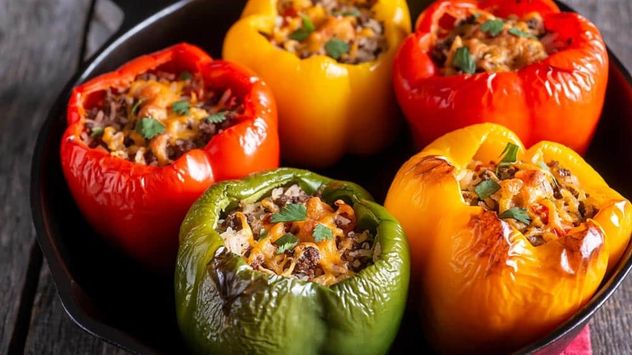 Cómo hacer morrones rellenos: la receta casera ideal para un almuerzo rápido y completo.