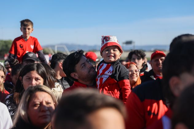 Hinchas de Instituto.