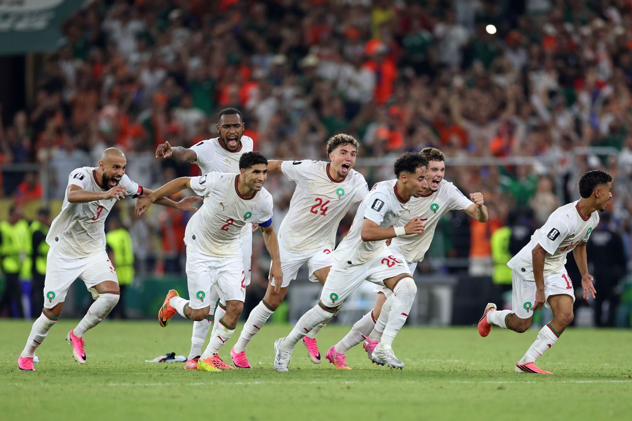 Marruecos le ganó en los penales a Países Bajos y avanzó a octavos de final