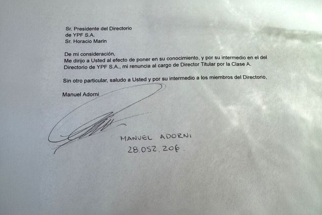 Renuncia de Adorni
