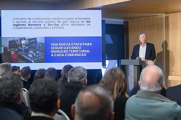 "Gas para crecer", el programa de Martín Llayora para llegar a toda la provincia.