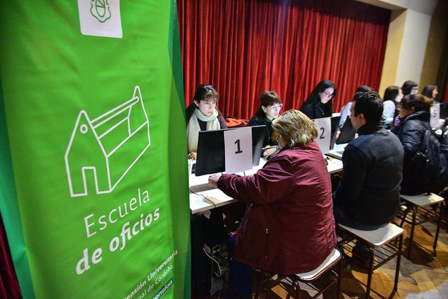Segunda convocatoria de preinscripciones para la escuela de oficios de extensión de la UNC. 