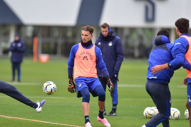Entrenamiento de Talleres. Ezequiel Unsain, nuevo arquero del equipo.