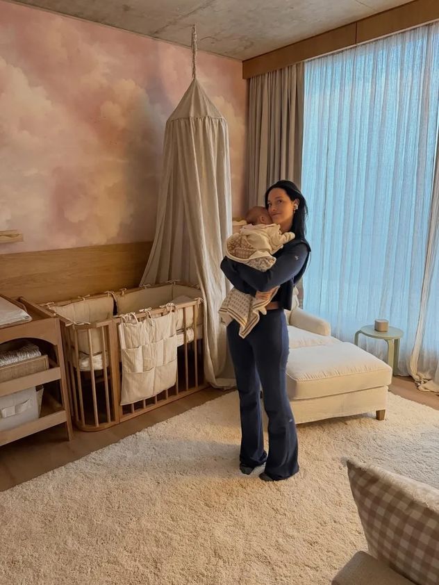 Paulo Dybala y Oriana Sabatini mostraron el cuarto de su hija Gia: diseño minimalista y estilo Montessori.