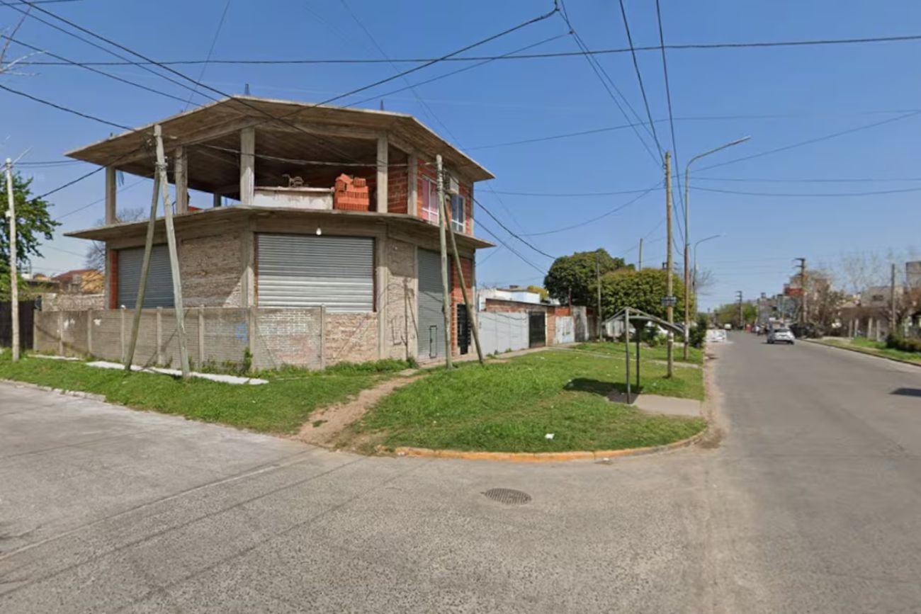 Inseguridad en Quilmes: asesinaron a una mujer frente a su hijo tras un violento asalto en su casa