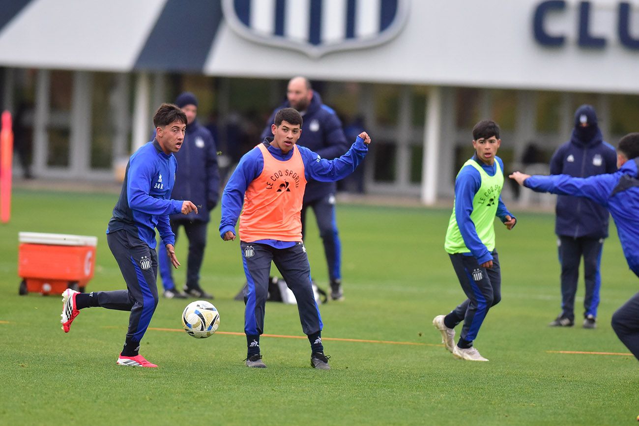 Talleres entrena para su gira por Buenos Aires con tres amistosos antes del debut en el Clausura. 