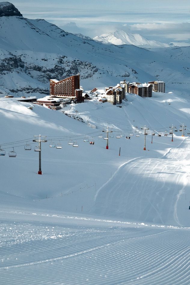 Vacaciones de invierno 2026: cuánto cuesta esquiar en Chile y cuáles son los centros más elegidos.