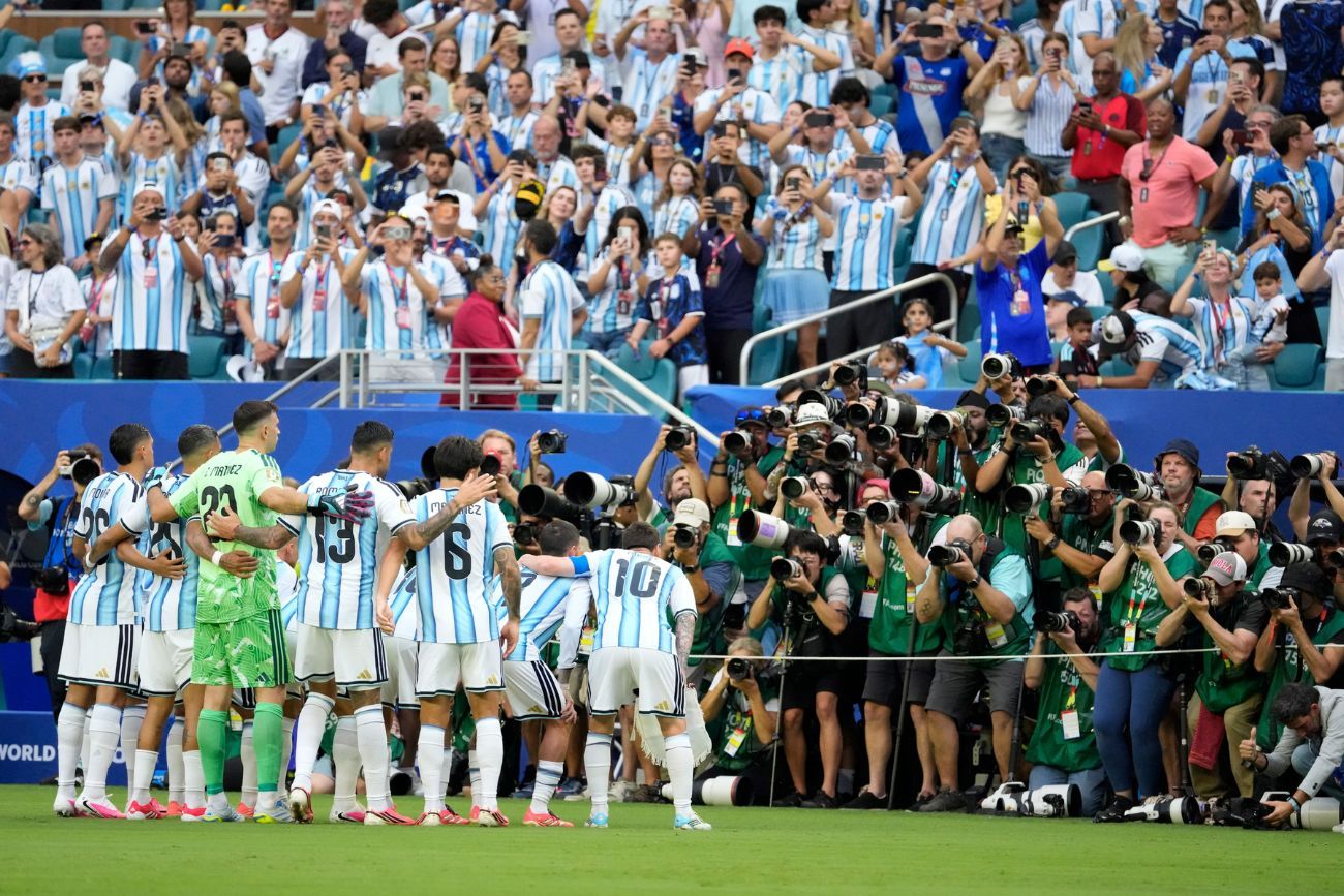 Messi decisivo y "Cuti" Romero héroe: el 1x1 del triunfo de Argentina ante Cabo Verde en el Mundial