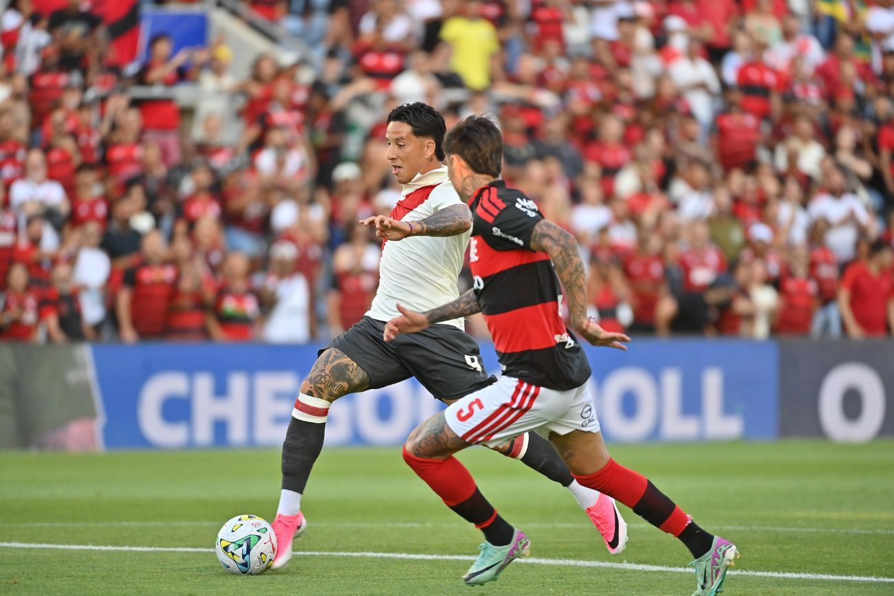Con dos goles de Driussi, River empató 2-2 con Flamengo en el primer amistoso de pretemporada