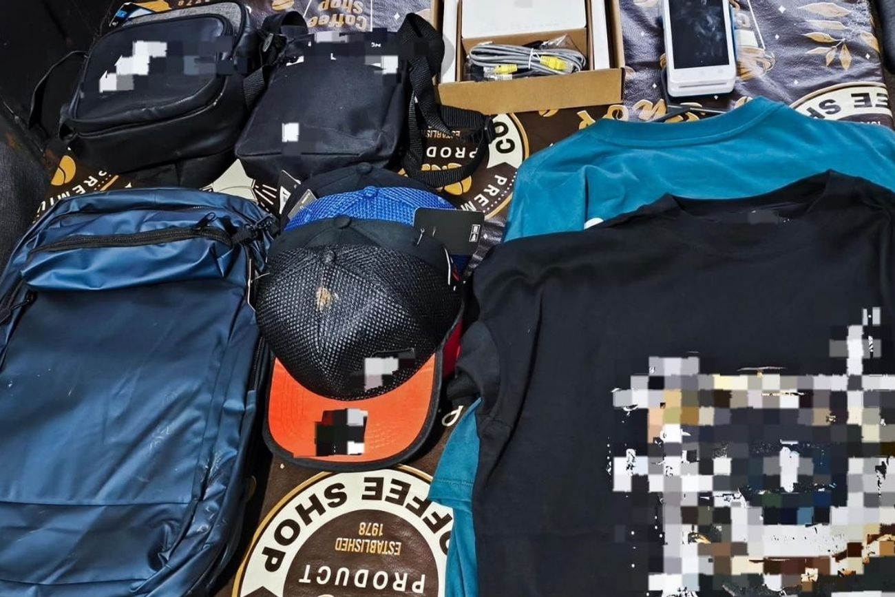 Detuvieron a un joven de 23 años tras un operativo por un robo en un comercio de barrio Argüello.