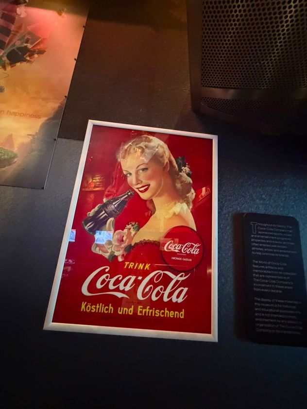 La Voz recorrió el World of Coca-Cola. Es una historia que atraviesa generaciones, países y campañas publicitarias capaces de quedar grabadas para siempre.