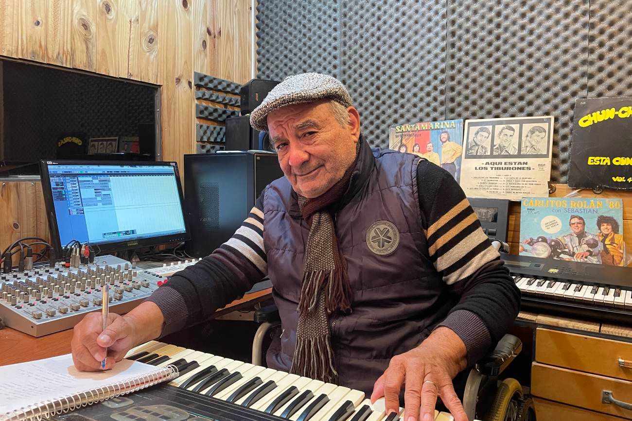 Kelo Sánchez en su estudio, su lugar en el mundo. (Gentileza Facundo Nicolás Rodríguez)