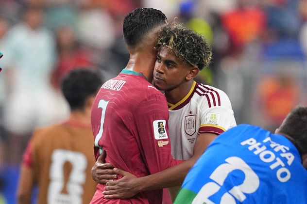 CR7 y Lamine Yamal, puro fútbol.