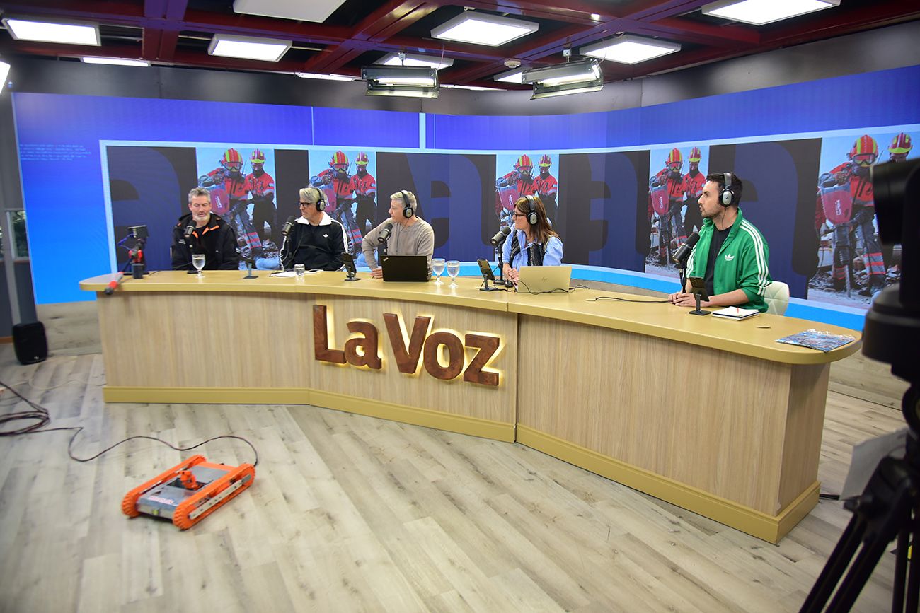 Claudio Paz de " Los topos " e ingeniero en el centro de investigación informática de la UTN  La Voz en vivo
Foto: Pedro Castillo / La Voz