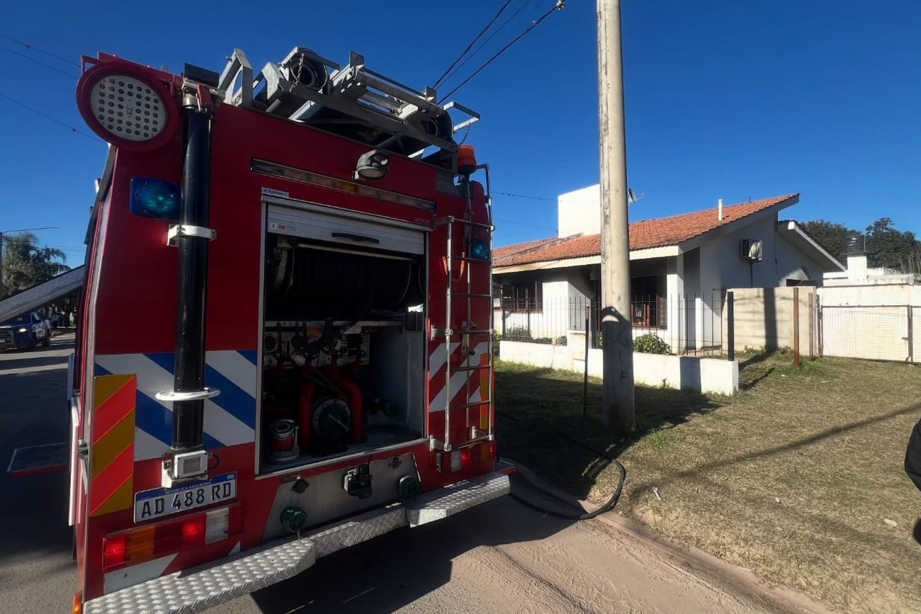 Colonia Caroya: vecinas rescataron a dos nenes de un incendio