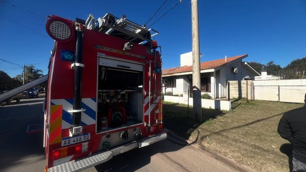 Colonia Caroya: vecinas rescataron a dos nenes de un incendio