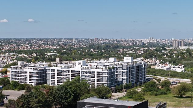 El complejo Harmonie está ubicado en barrio Chateau Carreras.