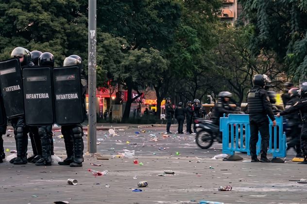 Incidentes y tensión con la Policía en los festejos de la selección en Córdoba.