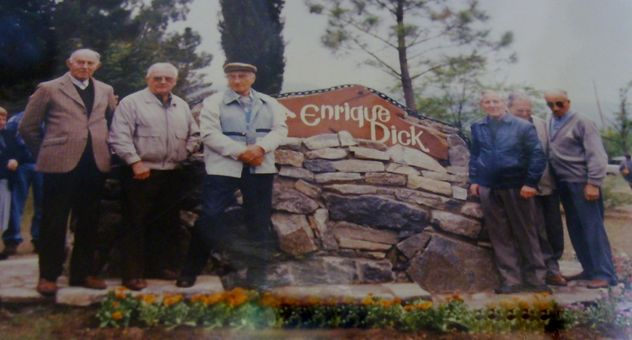 Años después, marineros que quedaron en Córdoba. Historias del acorazado alemán Graf Spee.