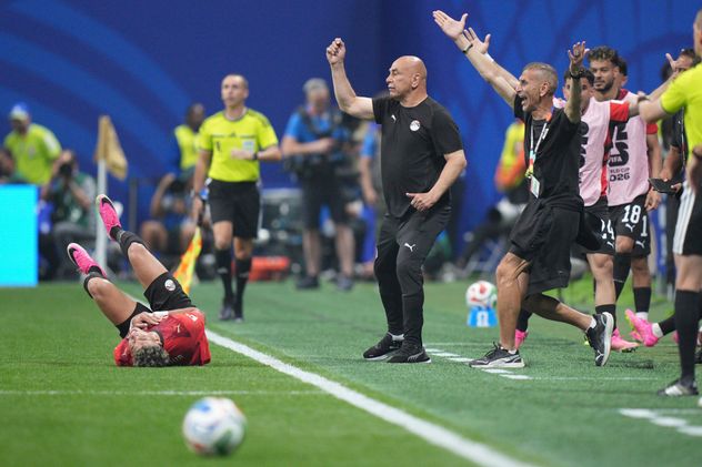 El entrenador de Egipto, Hossam Hassan, se quejó: "El resultado se vio influido por factores internos en el terreno de juego".