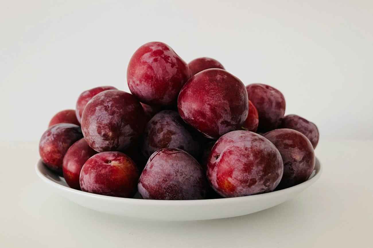 Pruina en ciertas frutas, qué es y por qué conviene no eliminarla antes de tiempo.