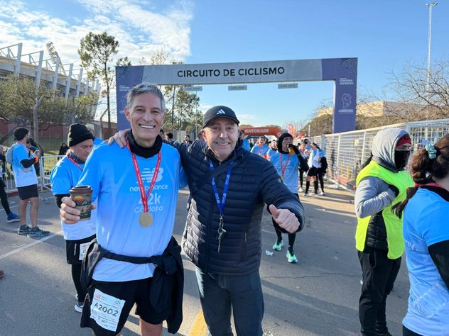 Maratón. Pedro Iudicello se fue a correr bien tempranito y, lueog, se fue a atender la pizzería.
