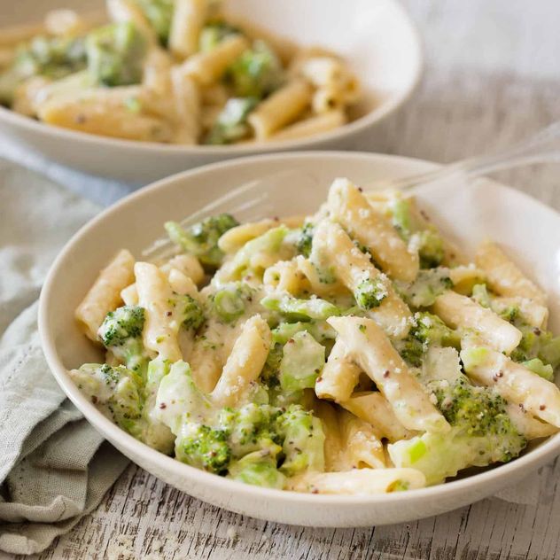 La receta de Jimena Monteverde para preparar una pasta con brócoli y coliflor llena de sabor.