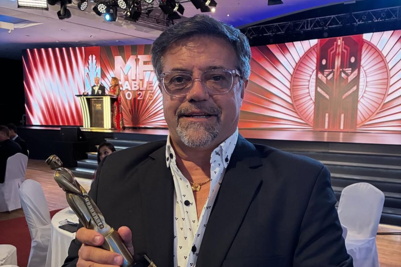Así quedó Caruso Lombardi luego de raparse en vivo para cumplir su promesa (Instagram de Caruso Lombardi)