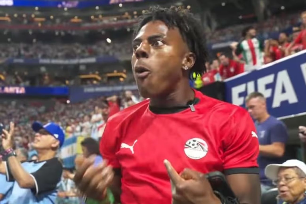 La Fifa investiga a una hincha argentina por insultos racistas contra el streamer Speed