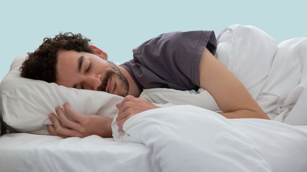 Dormís ocho horas y seguís cansado: la razón por la que el horario para dormir es más importante.