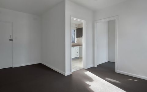La ONG Hábitat para la Humanidad Argentina actúa como intermediaria entre propietarios con inmuebles ociosos e inquilinos con ingresos informales que no acceden a los requisitos habituales del mercado inmobiliario.