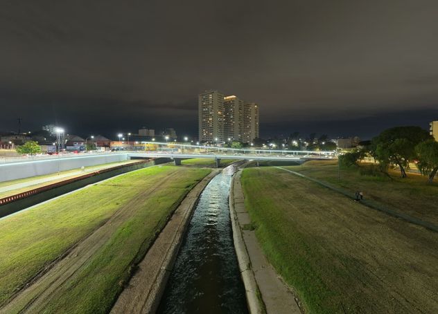 Las obras incluyeron un trabajo de puesta en valor sobre la costa del río Suquía.