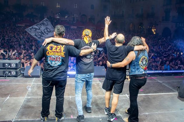 Antes de confirmar su gira nacional, La Renga estuvo en Europa. Las fotos son de su último show en Barcelona