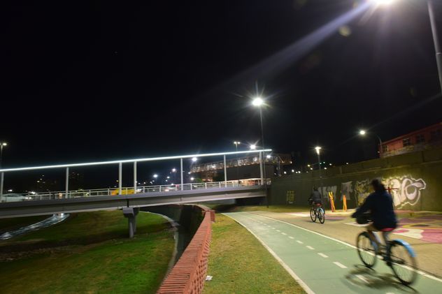 Inauguración de las luminarias del Puente Maipú con su ciclovía.