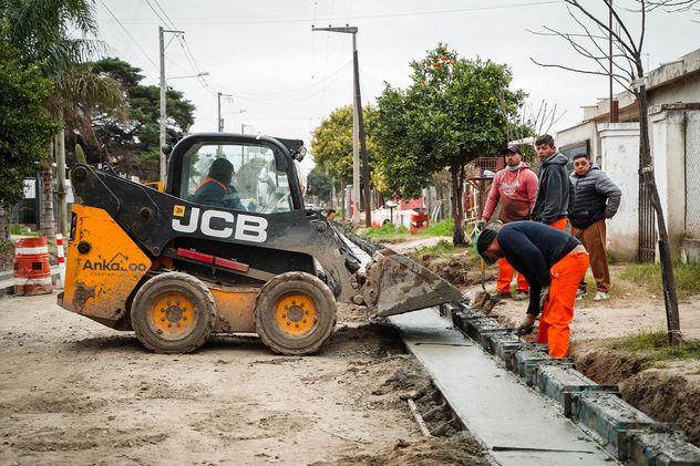 Se trata de una iniciativa destinada a mejorar la infraestructura urbana y la calidad de vida de los vecinos del sector oeste de la ciudad.