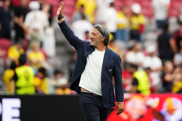 Murat Yakin, entrenador de Suiza, dijo que enfrentar a Argentina "es una oportunidad singular”.