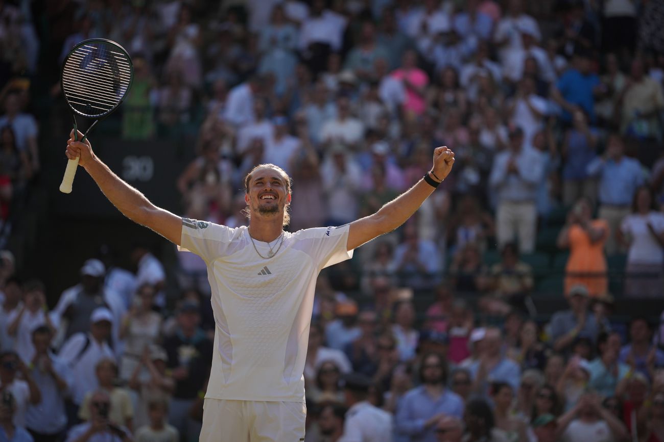 El alemán Alexander Zverev avanzó a su primera semifinal en Wimbledon.