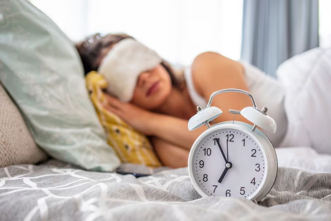 Dormís ocho horas y seguís cansado: la razón por la que el horario para dormir es más importante.