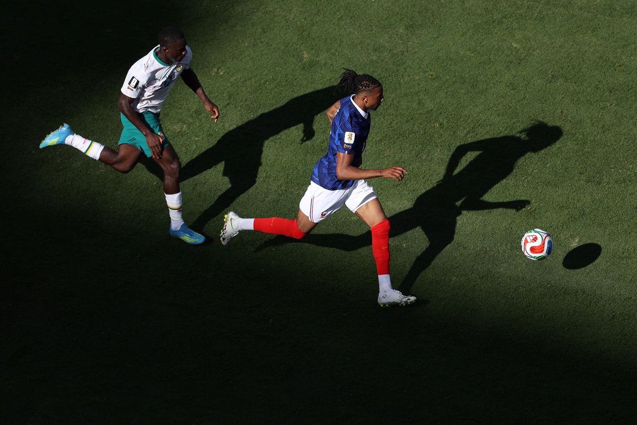 Olisé y el peligro de perderse la semifinal.