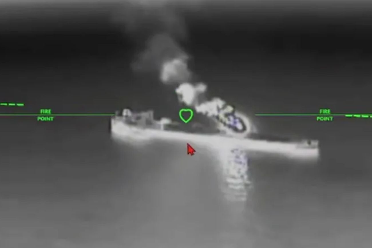 Un dron ucraniano apuntando a un buque petrolero ruso.