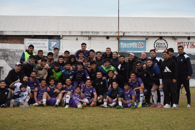 Juniors logró la clasificación al Torneo Regional.