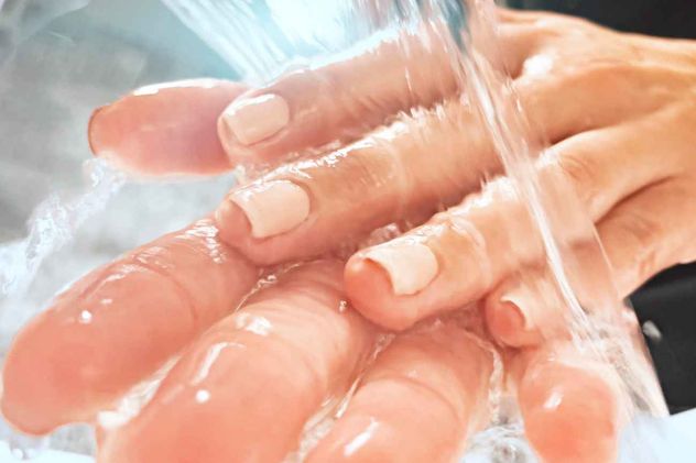 Cuánto crecen las uñas y en qué época lo hacen más. 