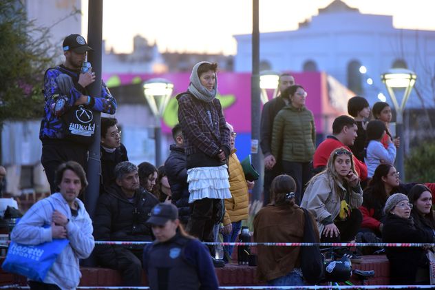 Comenzó a filmarse una escena en el puente Avellaneda de la película "Las Malas" dirigida por Armando Bo, sobre el libro de Camila Sosa Villada. (Nicolás Bravo / La Voz)