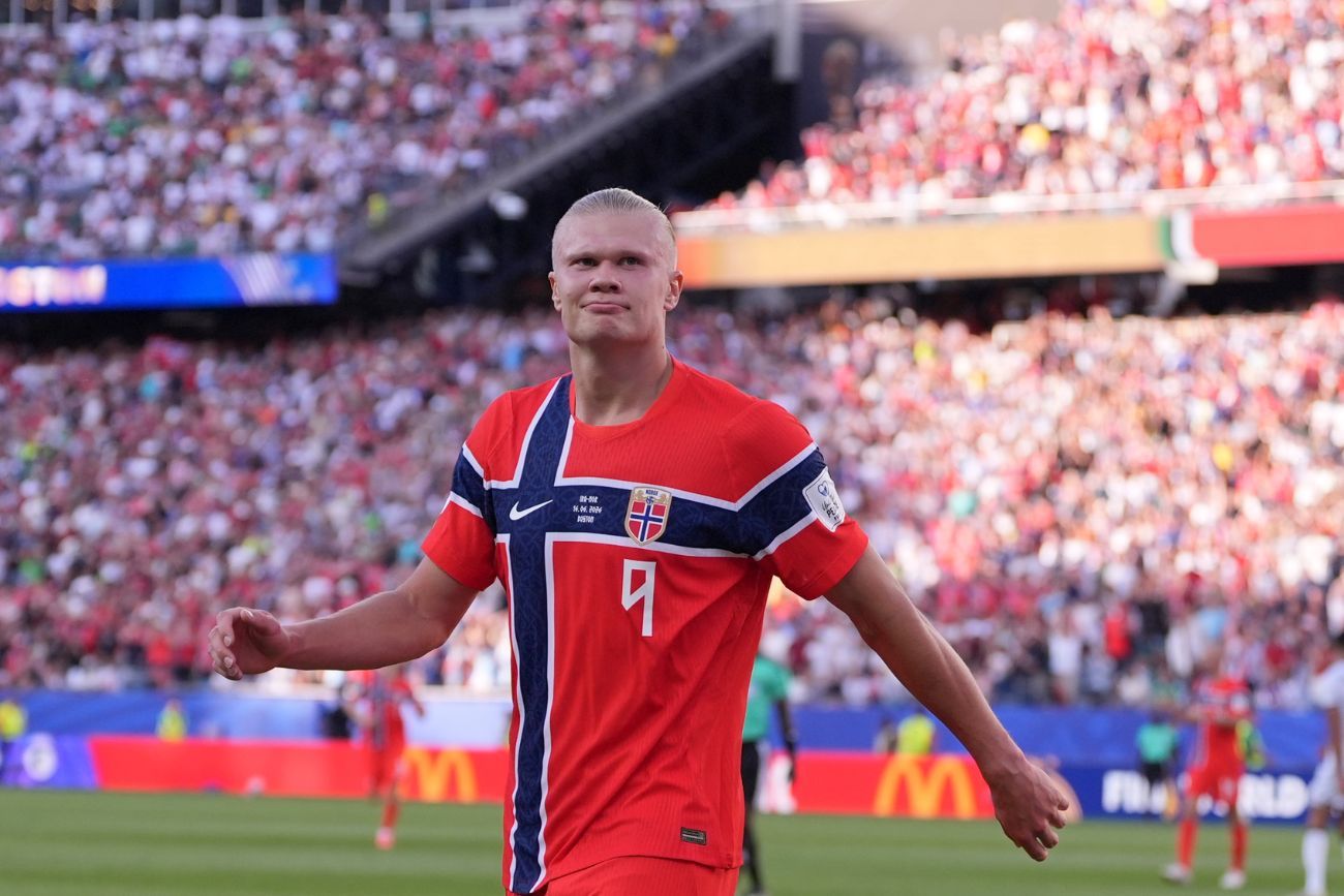 Erling Haaland, delantero y figura de Noruega.