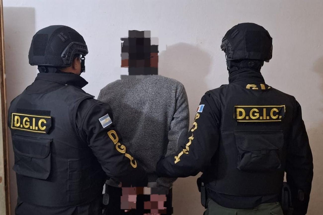 Más de 50 allanamientos en Córdoba: 26 detenidos y secuestro de armas, drogas y vehículos.