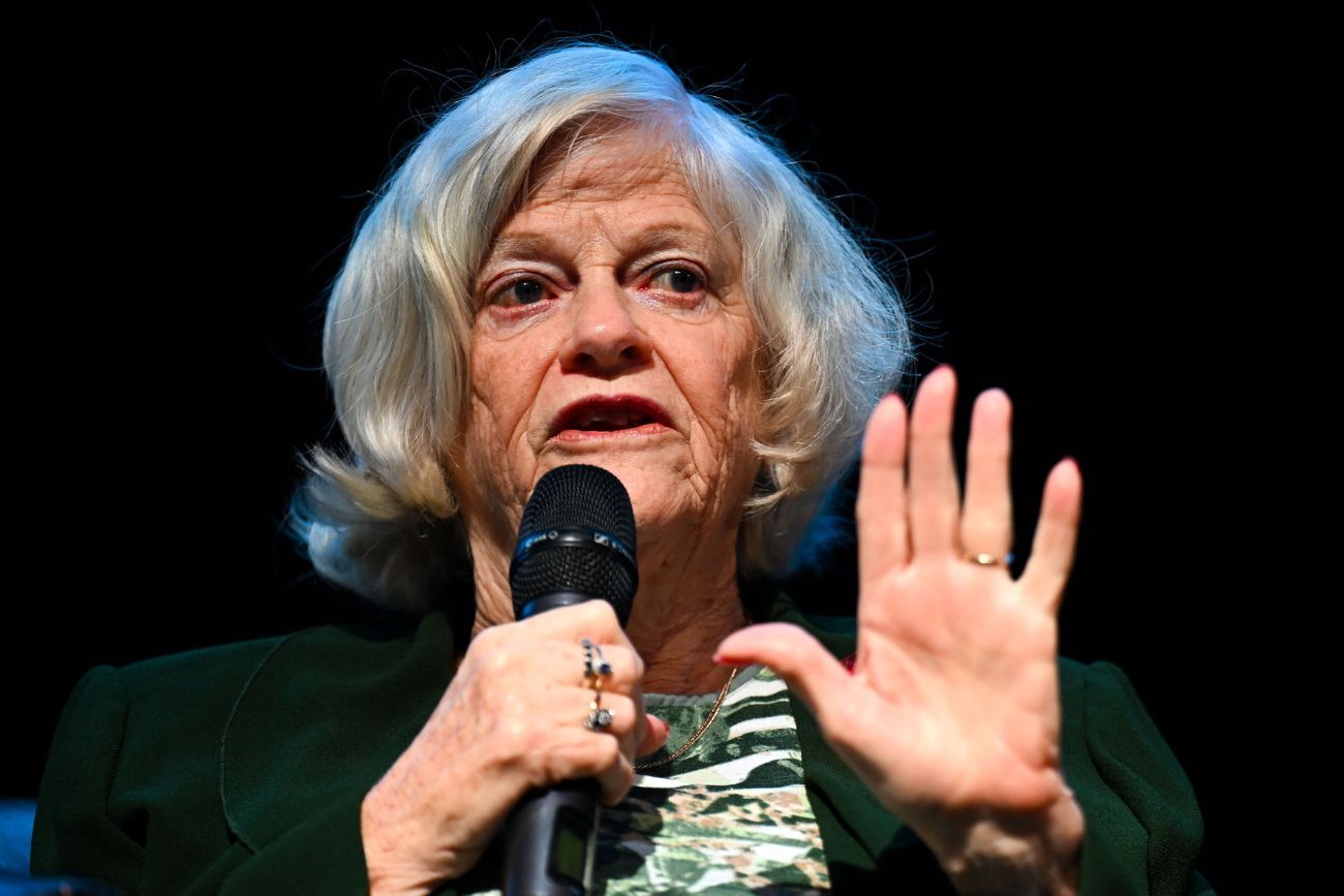 Reino Unido: hallaron muerta a la exministra Ann Widdecombe y detuvieron a un sospechoso de 26 años. (@DEADLINE)